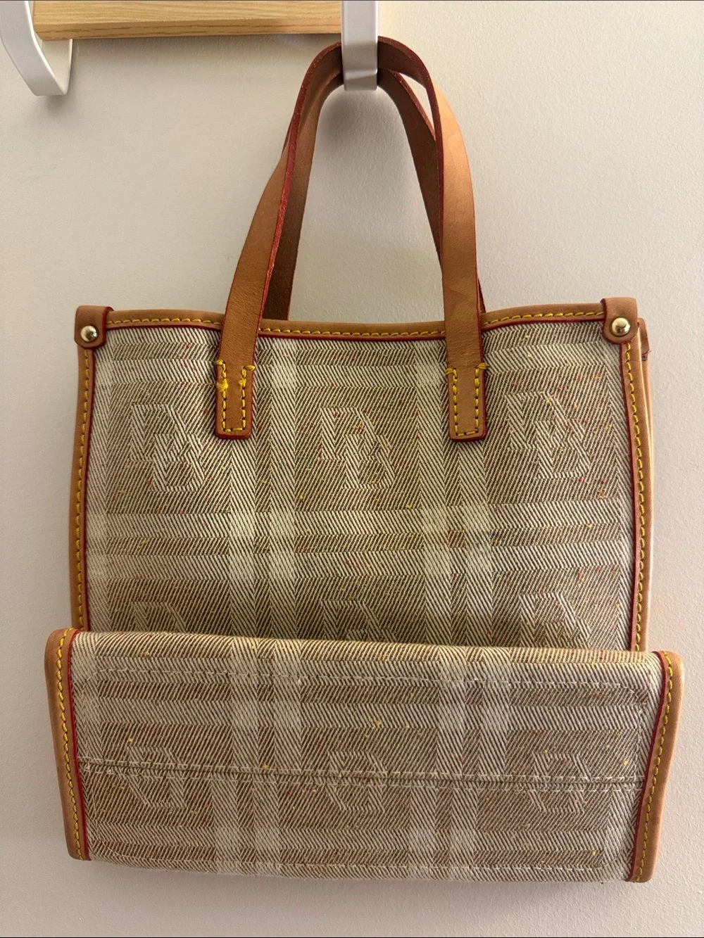 Dooney & Bourke Canvas Tote Bag in Beige and Tan